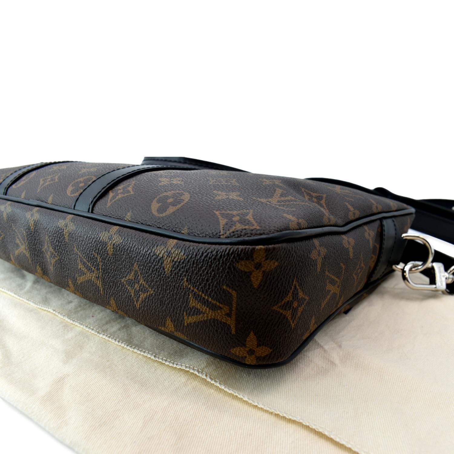 Louis Vuitton, Bags, Louis Vuitton Louis Vuitton Porte Document Jules Pdj  Briefcase Business Bag 2