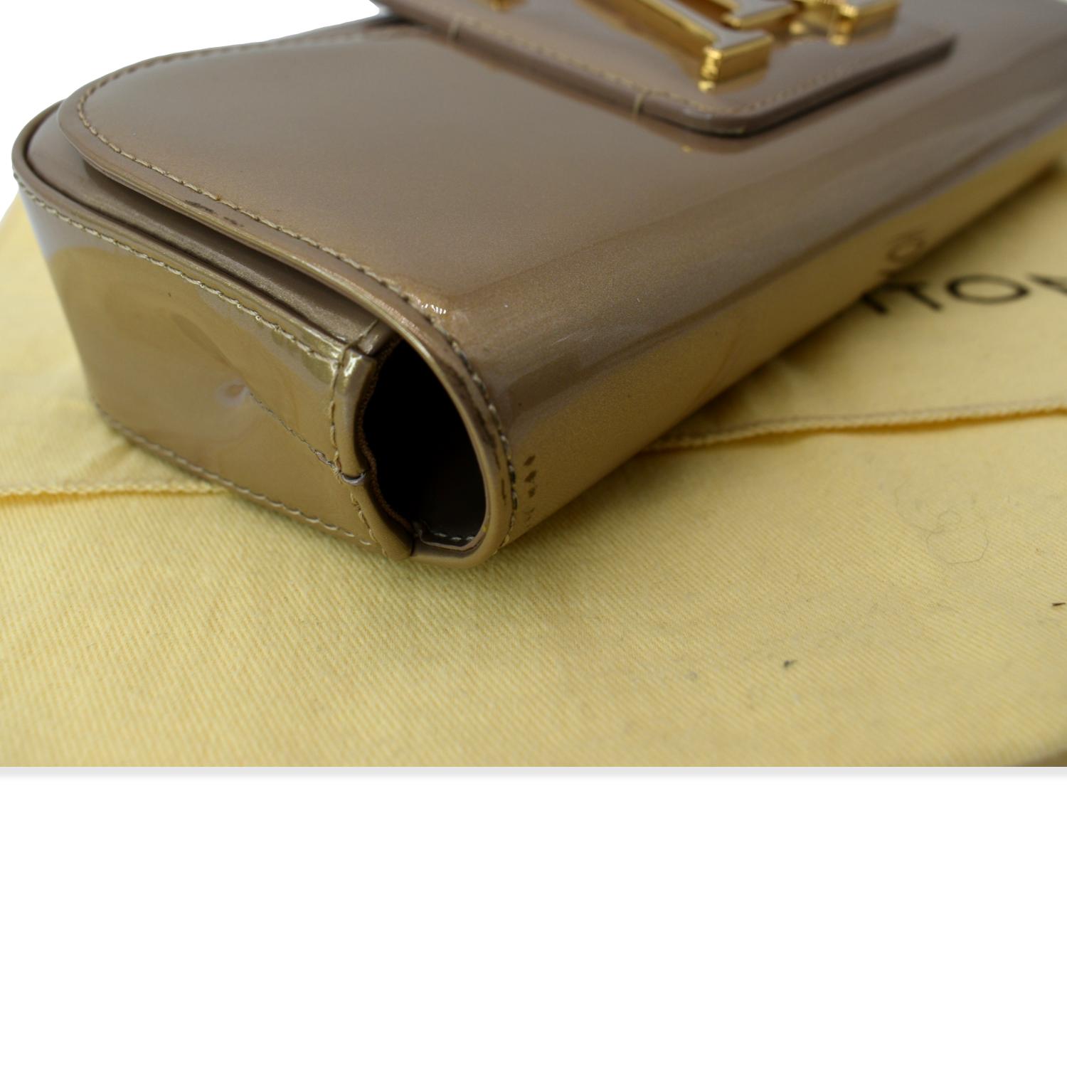 Louis Vuitton - Authenticated Sobe Clutch Bag - Leather Beige Plain for Women, Very Good Condition