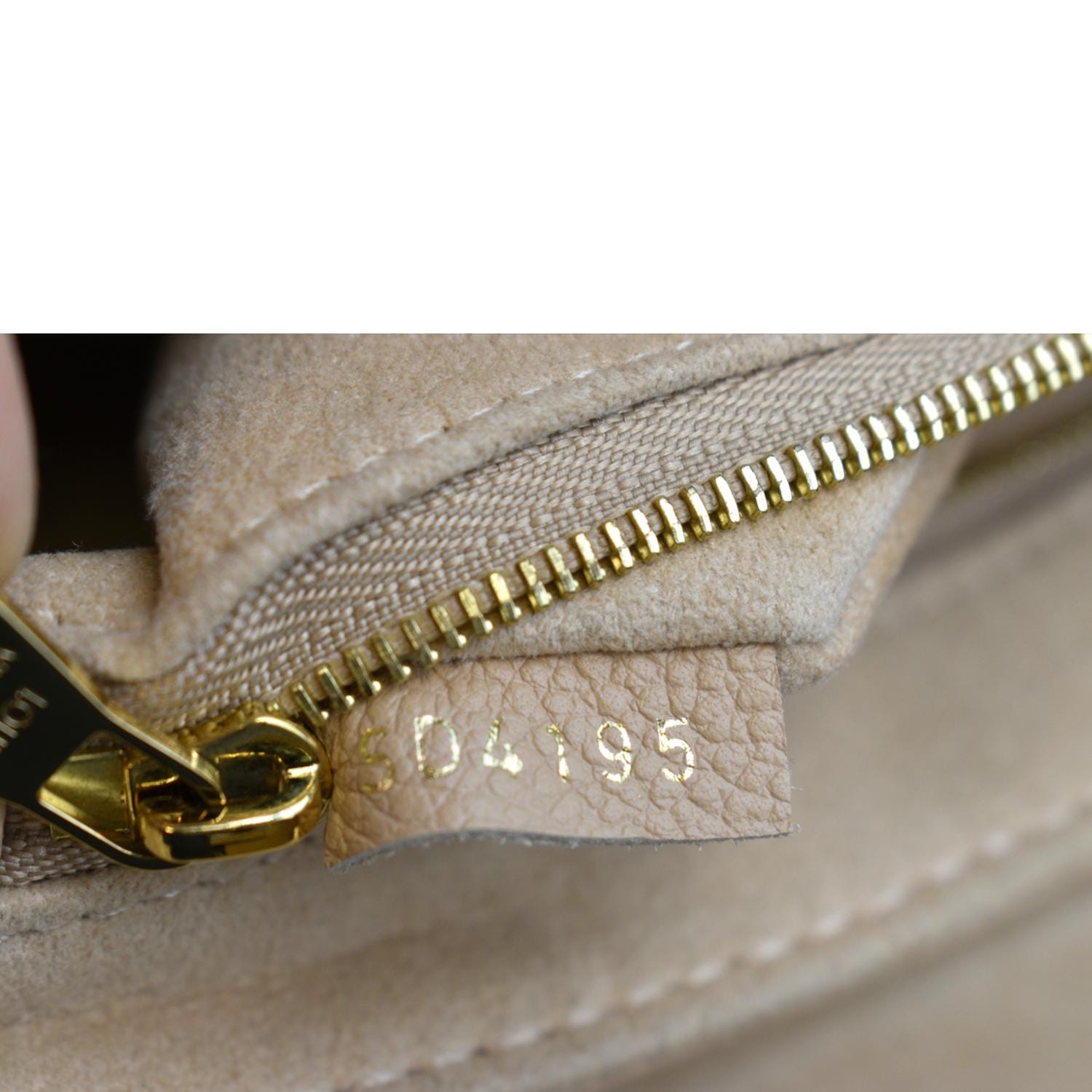 Louis Vuitton St. Germain bag in dune leather, beige Louis Vuitton