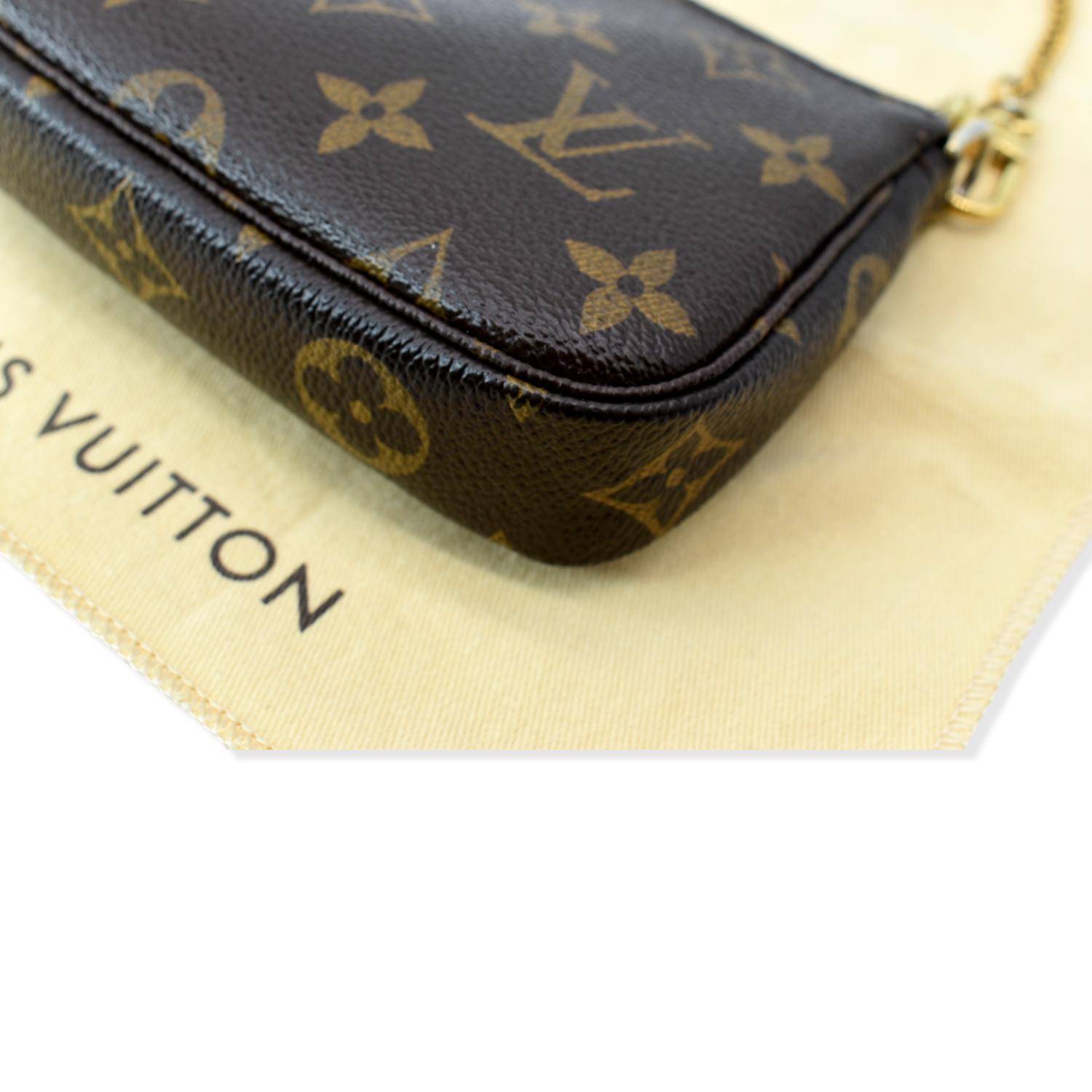 Louis Vuitton 2007 pre-owned Mini Pochette Accessoires Clutch Bag