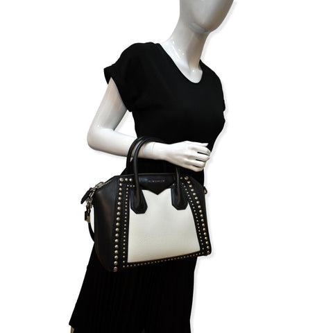GIVENCHY Studded Antigona Nude Small Calfskin Leather Shoulder Bag Black