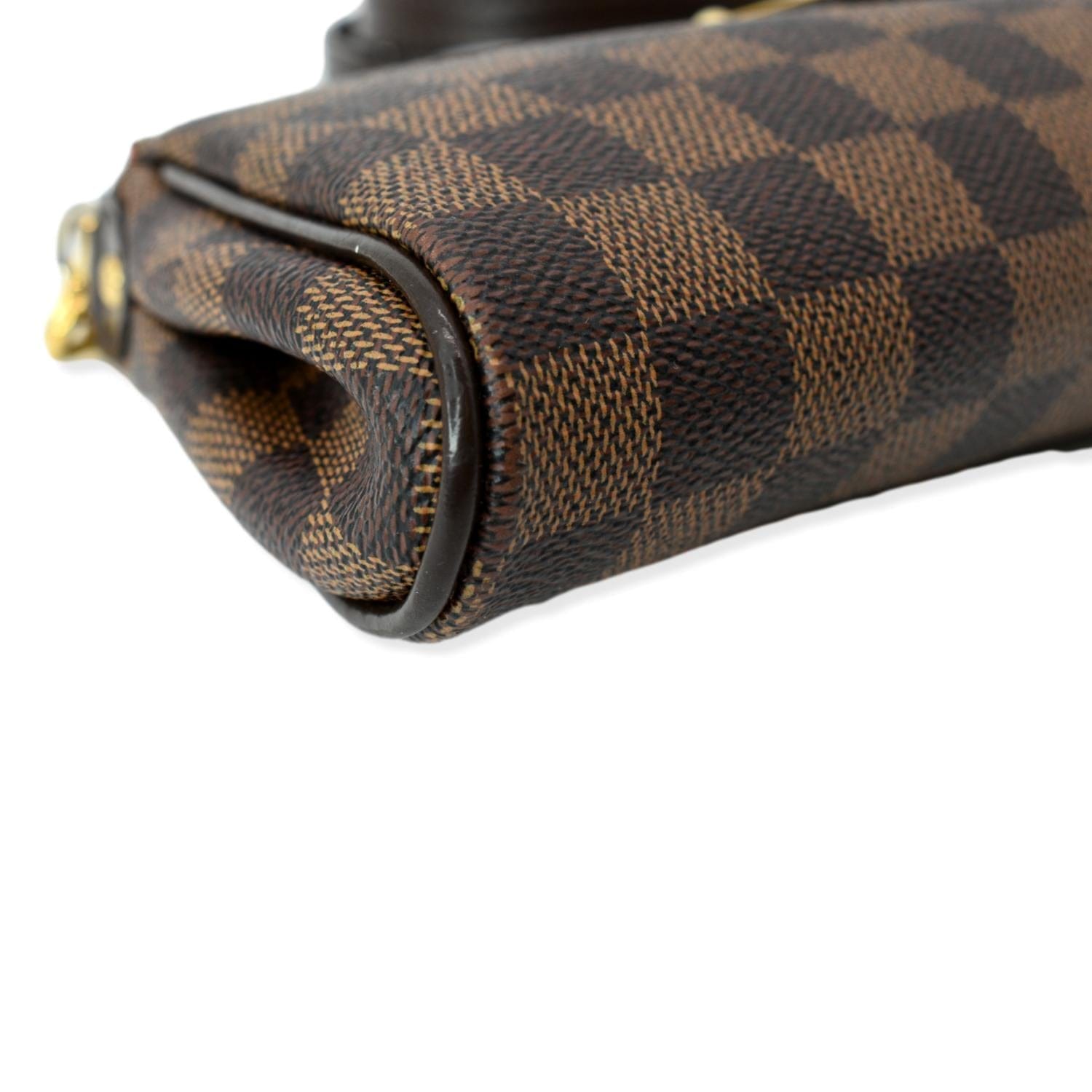 Louis Vuitton Damier Double Snap Wristlet Wallet