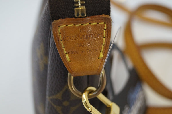 LOUIS VUITTON Monogram Pochette Accessoires Long Shoulder Pouch