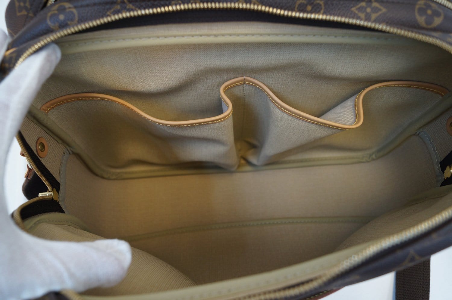 Louis Vuitton Reporter Shoulder bag 359877