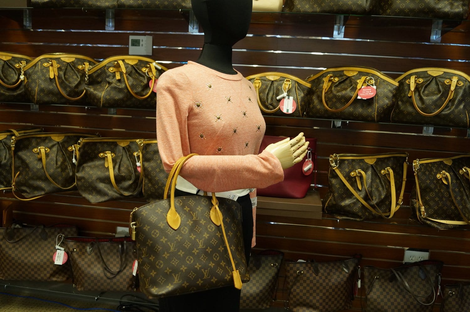 Louis Vuitton, Bags, Brand New Louis Vuitton Soft Lockit Mm In Galet