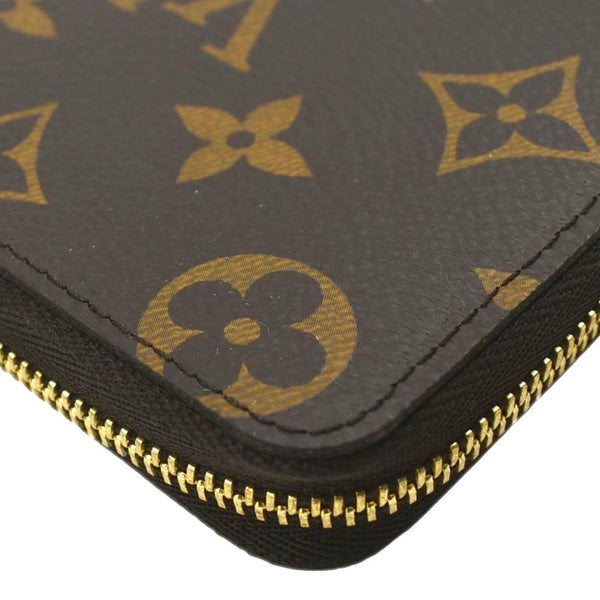 LOUIS VUITTON Monogram Canvas Zippy Coin Purse Brown