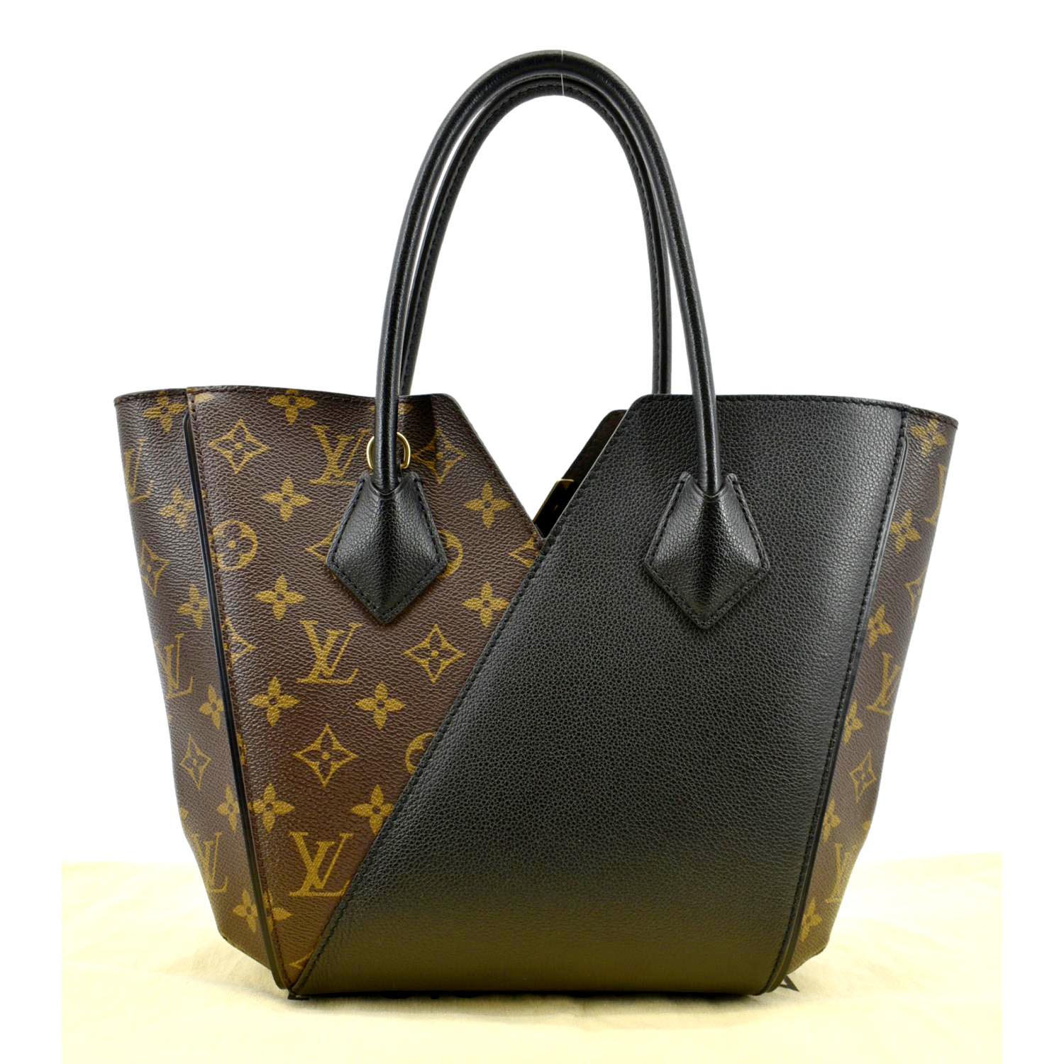 Louis Vuitton Monogram Clutch Black in Calfskin Leather with Gold
