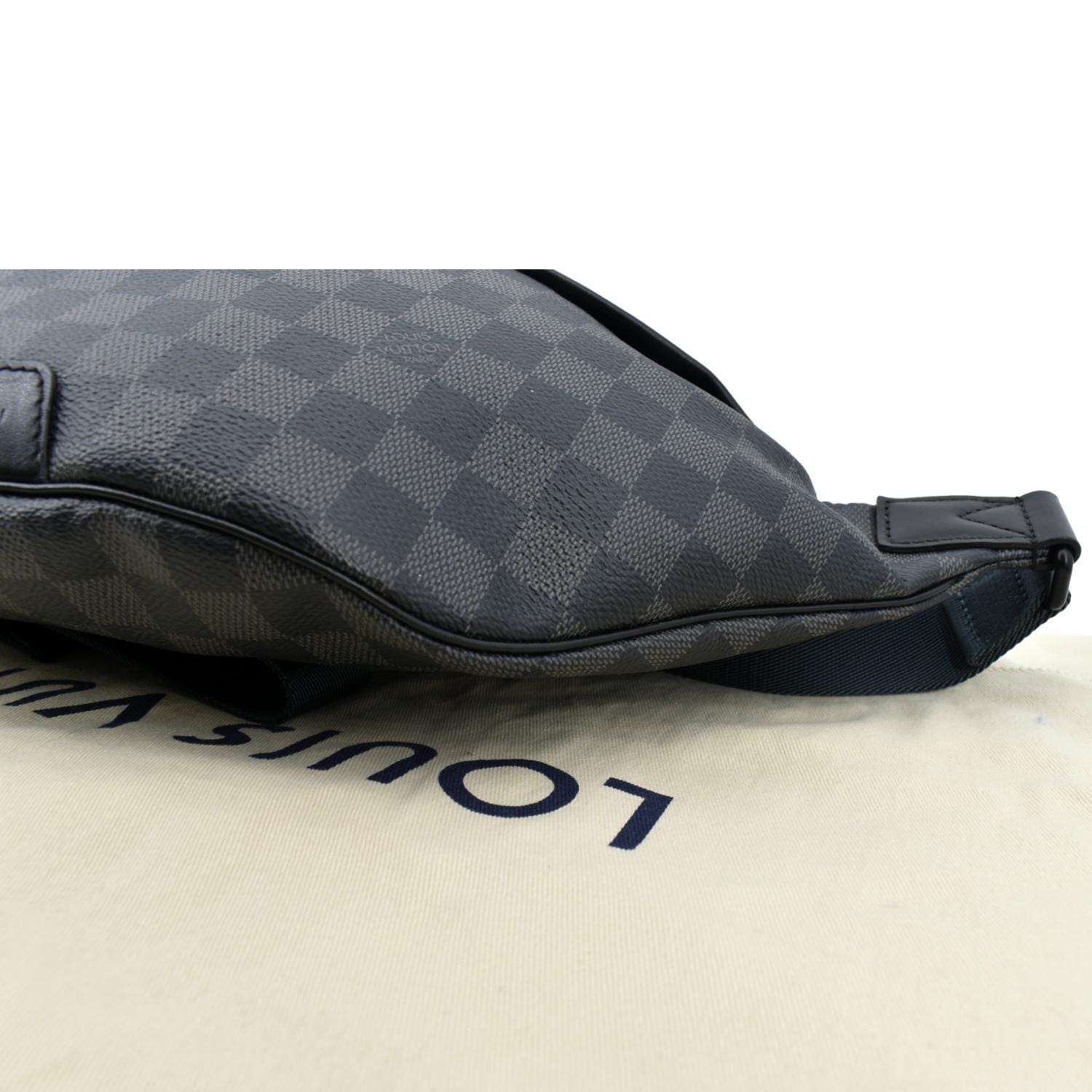 Louis Vuitton Discovery Bumbag Damier Graphite at 1stDibs