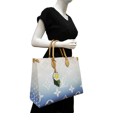 LOUIS VUITTON Pool Onthego GM Monogram Tote Shoulder Bag Blue