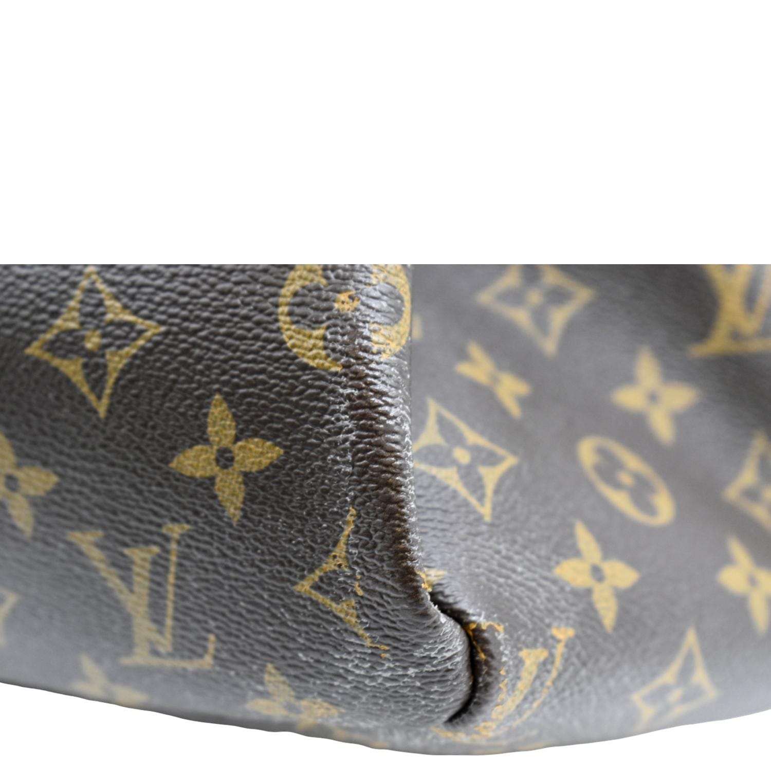 Louis Vuitton Monogram Artsy MM Hobo Bag Leather ref.527610 - Joli Closet