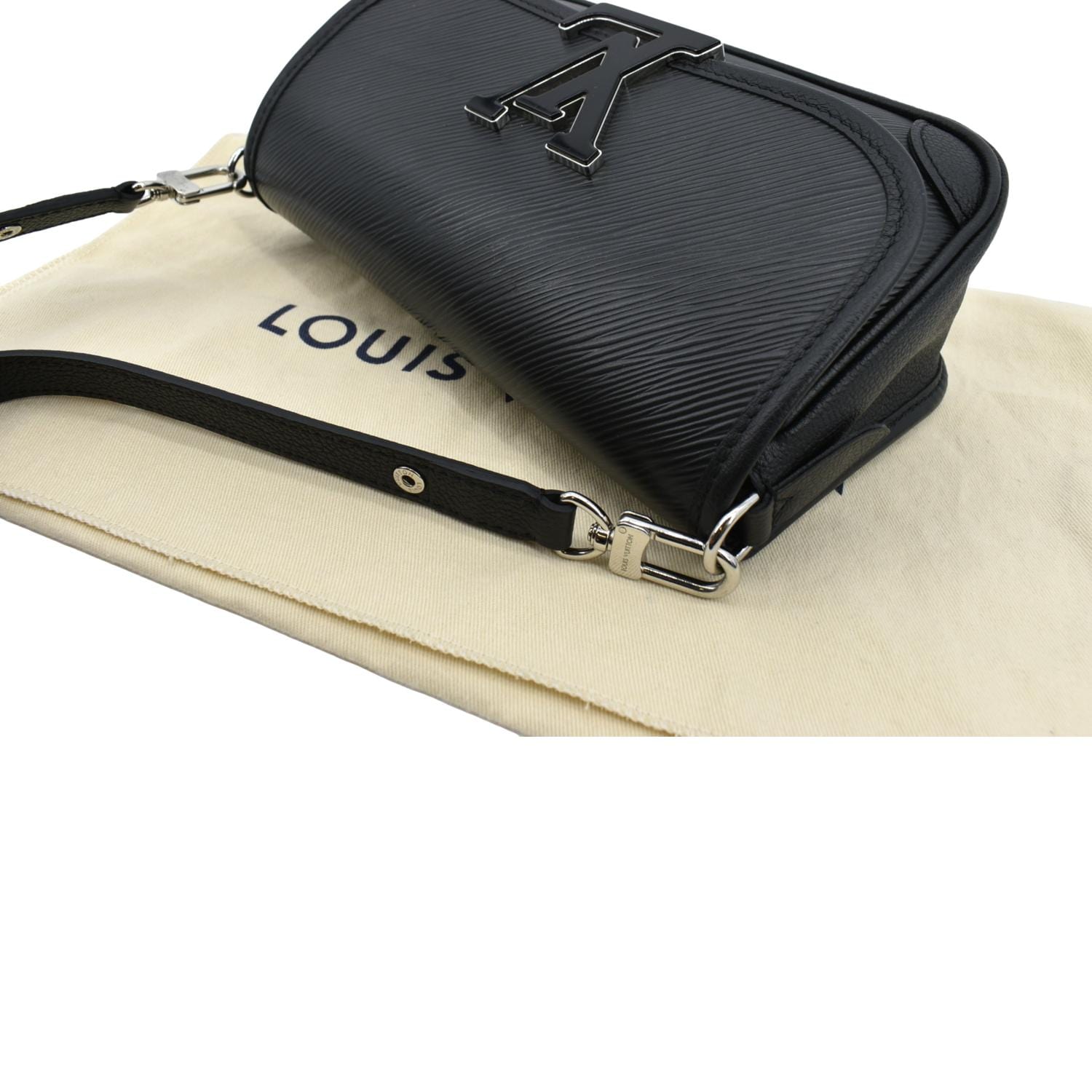 Louis Vuitton Buci (M59386) in 2023
