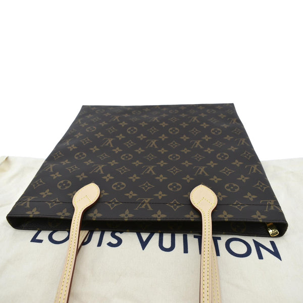 Louis Vuitton Carry it Monogram Canvas Shoulder Bag - Top 
