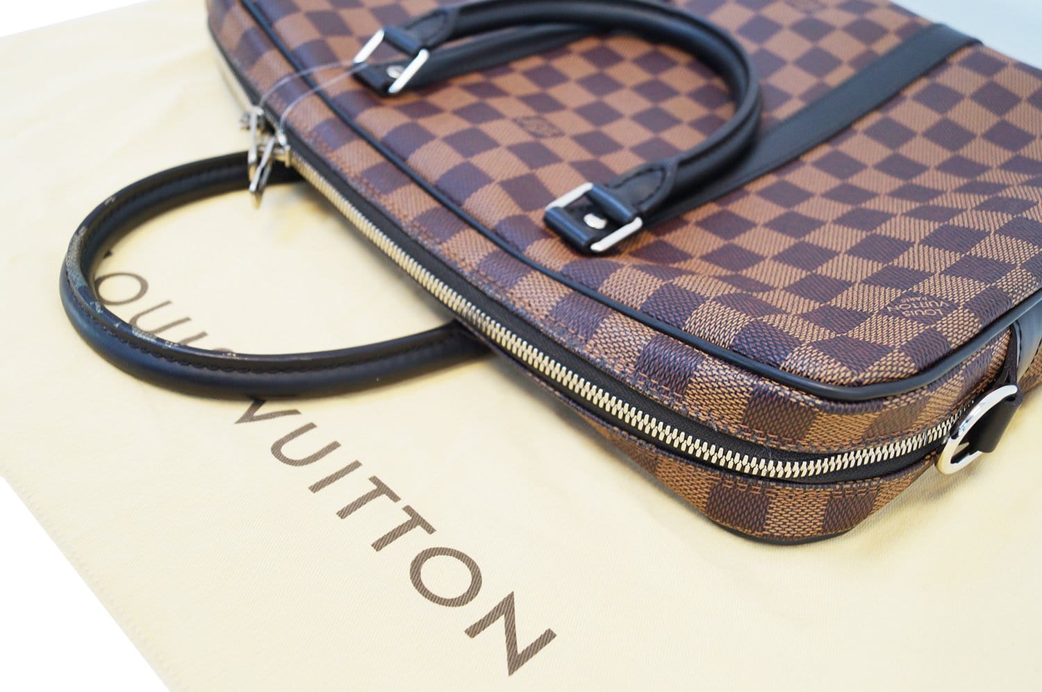 Porte documents jour bag Louis Vuitton Black in Synthetic - 30212914
