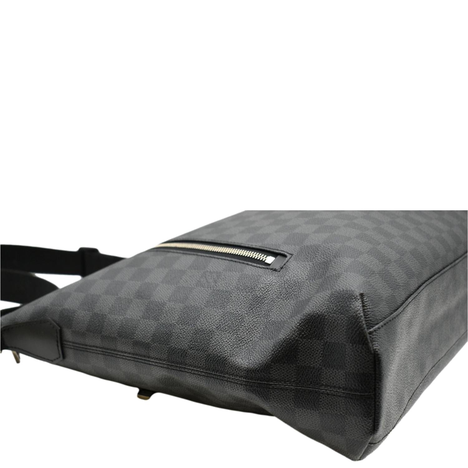 Louis Vuitton Damier Graphite Mick GM - Black Messenger Bags, Bags -  LOU798623
