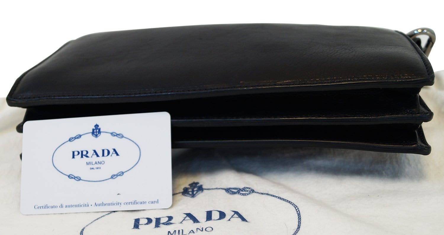 Saffiano leather crossbody bag Prada Black in Leather - 35975346