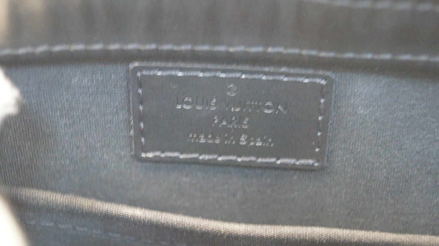 Louis Vuitton Allston Black Patent Leather Shoulder Bag (Pre-Owned)
