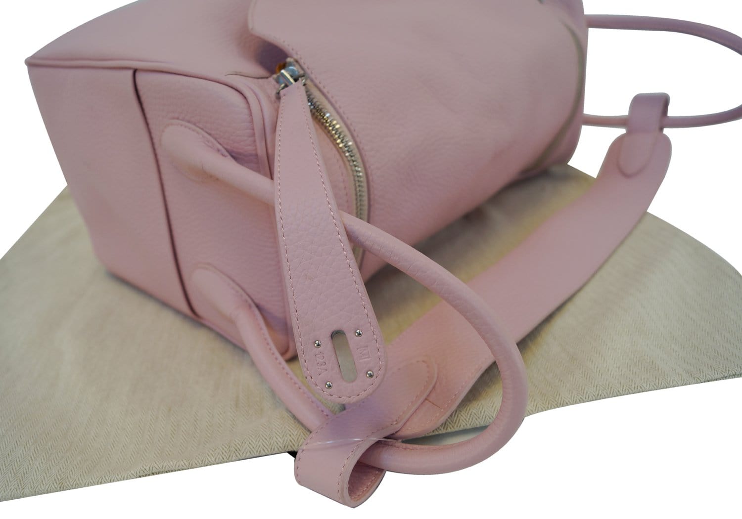 Hermès - Authenticated Lindy Handbag - Leather Pink for Women, Never Worn