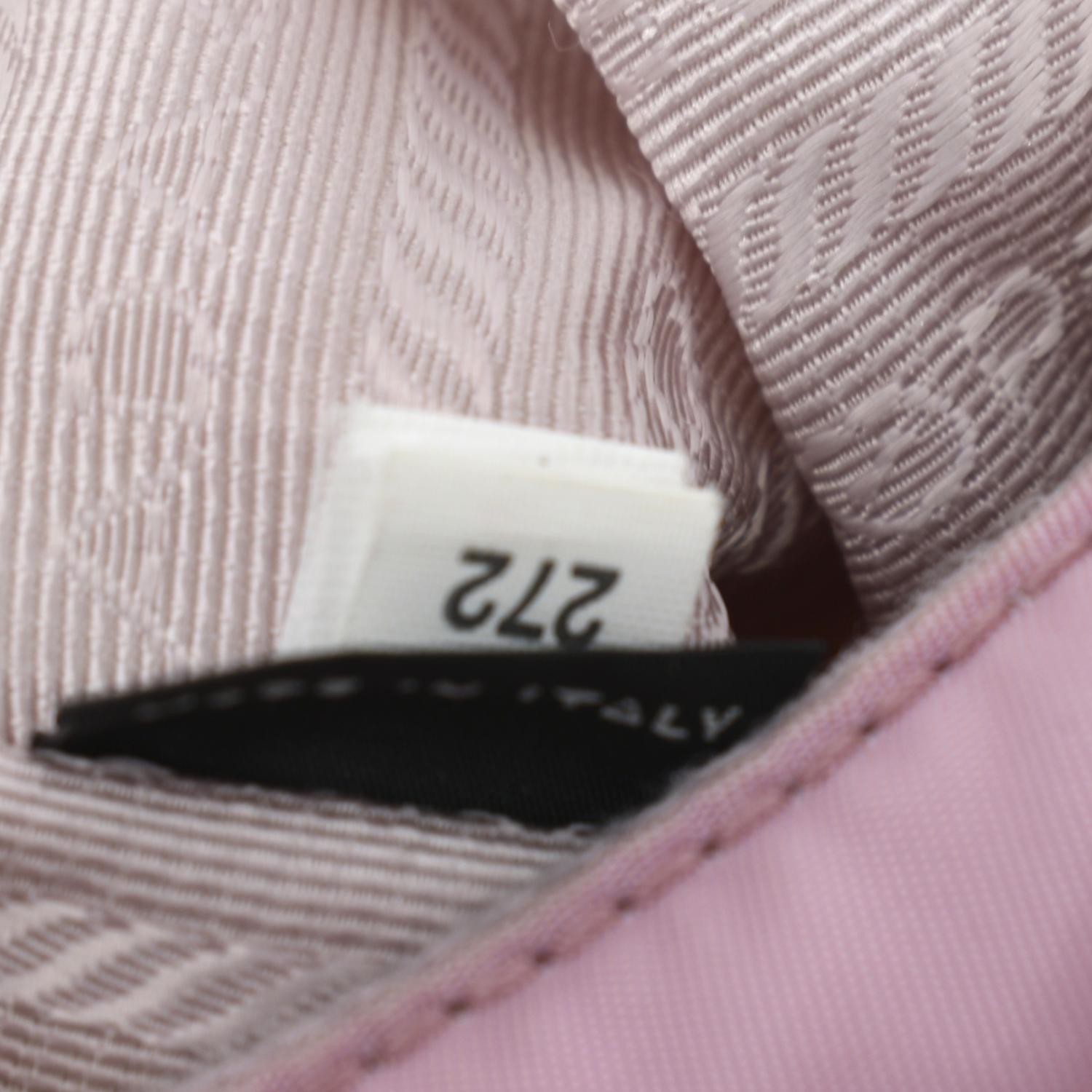 Re-edition 2005 handbag Prada Pink in Synthetic - 26838182