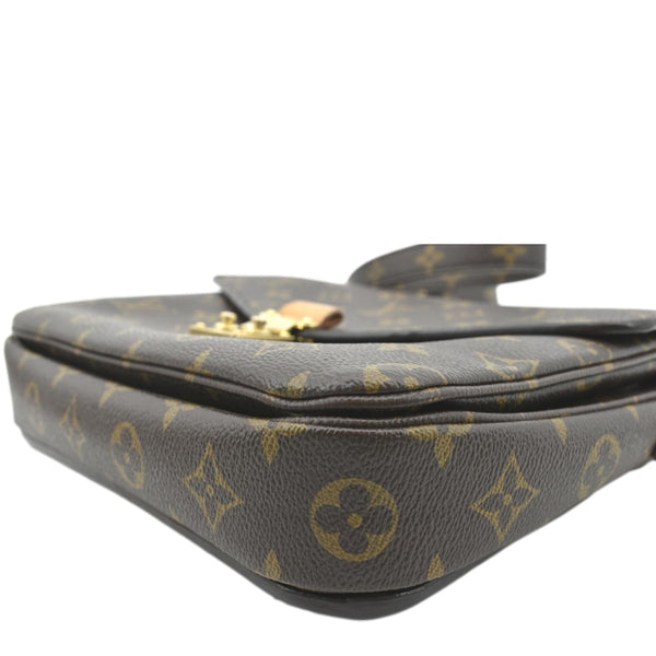 LOUIS VUITTON Metis Pochette Monogram Canvas Crossbody Bag Brown