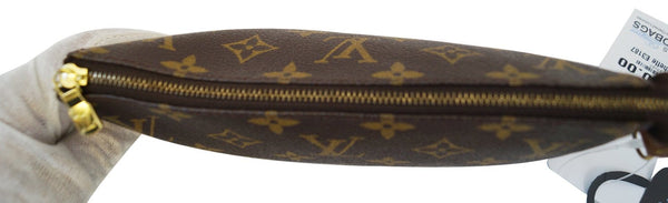 LOUIS VUITTON Monogram Pochette Accessoires Crossbody Bag