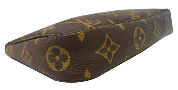 LOUIS VUITTON Monogram Pochette Accessoires Crossbody Bag