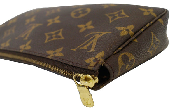 LOUIS VUITTON Monogram Pochette Accessoires Crossbody Bag