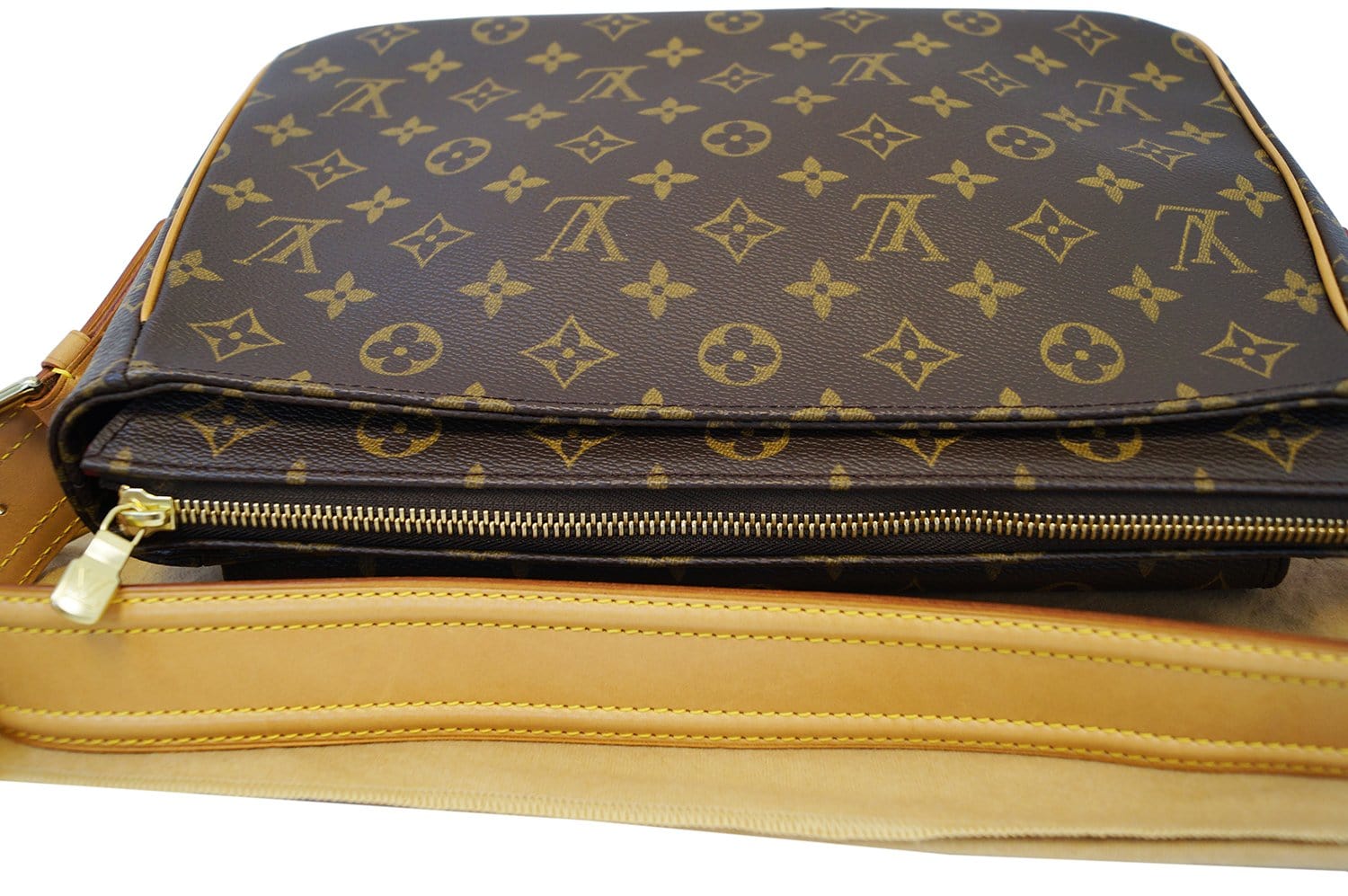 Louis Vuitton Vintage Stand  Vintage louis vuitton, Louis vuitton  handbags, Cheap louis vuitton bags