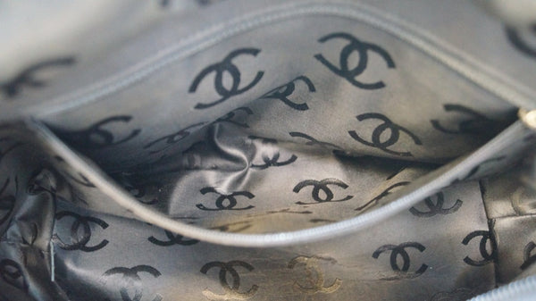 CHANEL Beige/Black Ligne Cambon Large Tote Bag