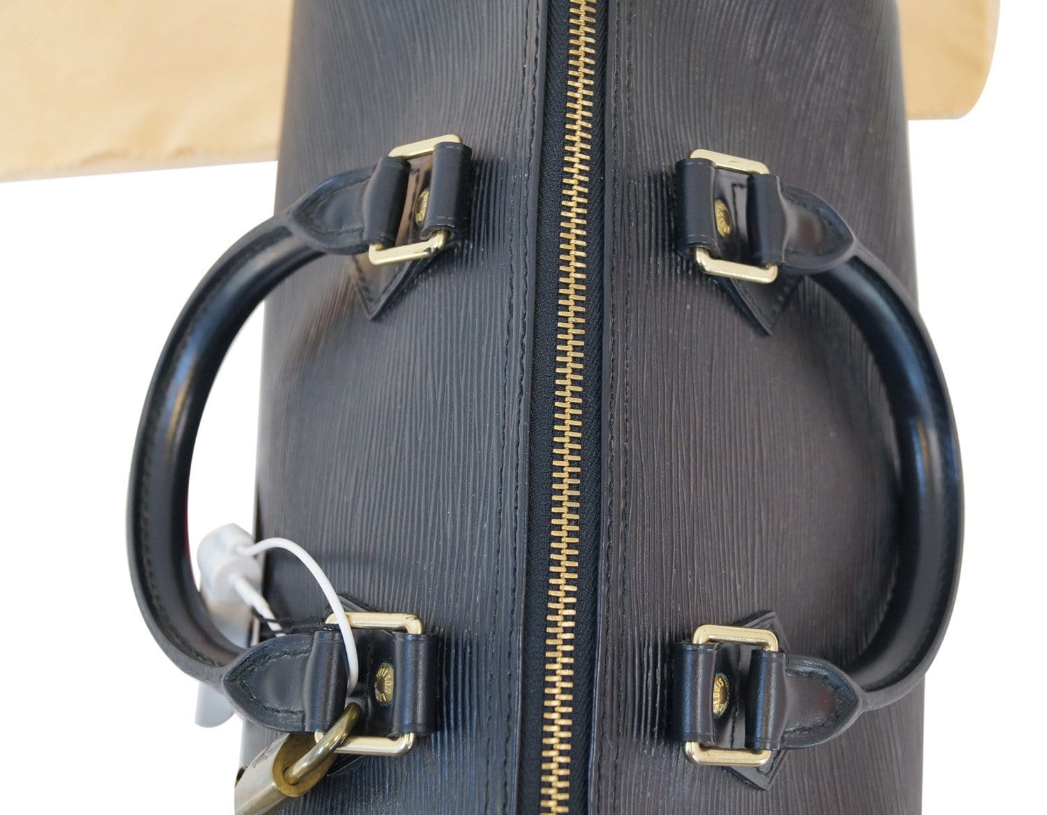 Did the epi leather neverfull get discontinued? : r/Louisvuitton