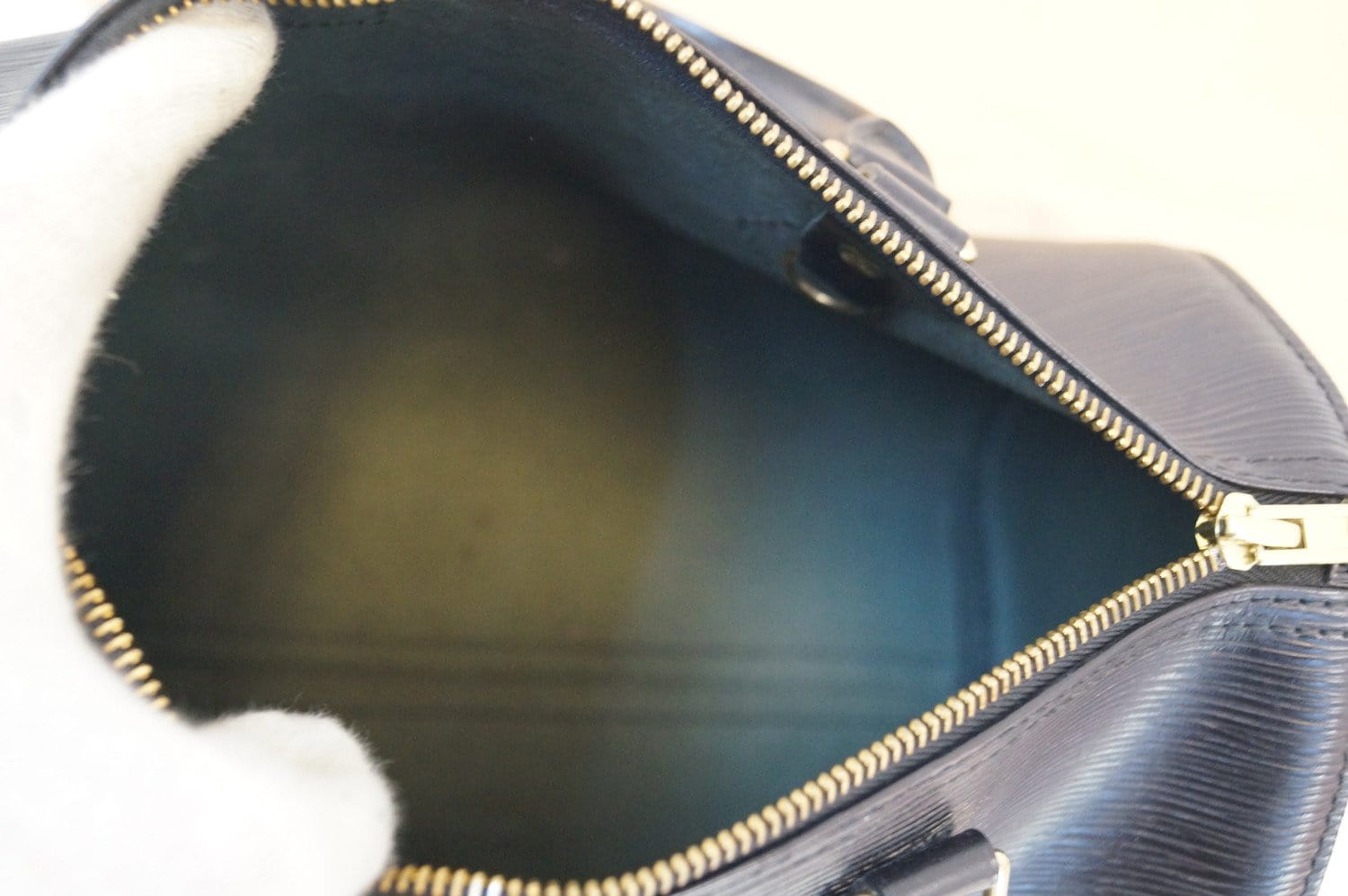 Louis Vuitton Black Epi Leather Speedy 25 Handbag