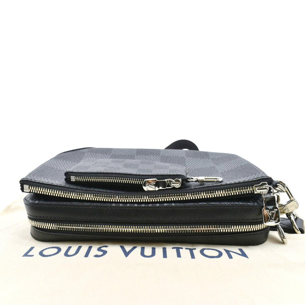 Louis Vuitton Trio Damier Graphite Messenger Bag Gray - Top 