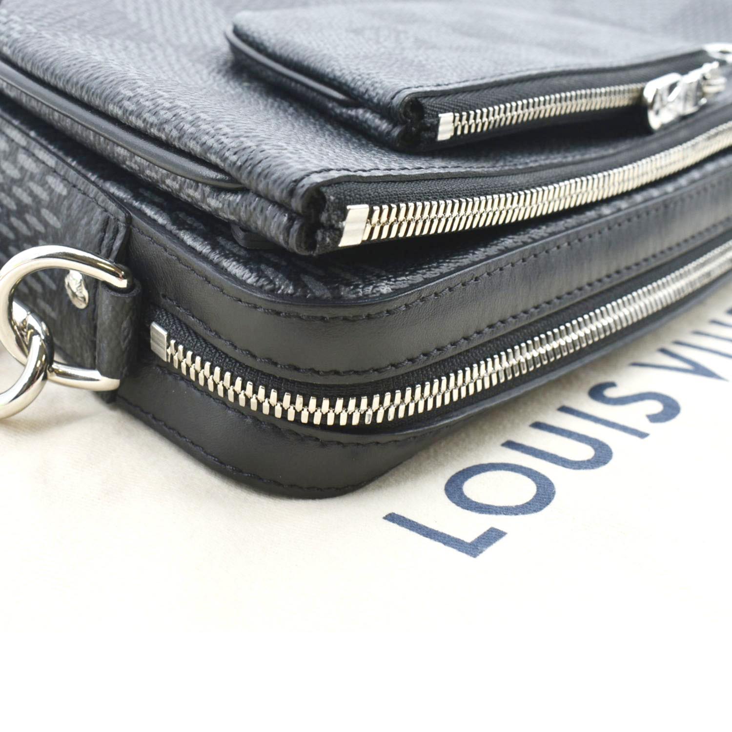 Louis Vuitton Shoulder Bag Trio Messenger Black Gray Silver Damier Graphit  3D N5