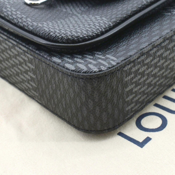 Louis Vuitton Trio Damier Graphite Messenger Bag Gray - Bottom Left
