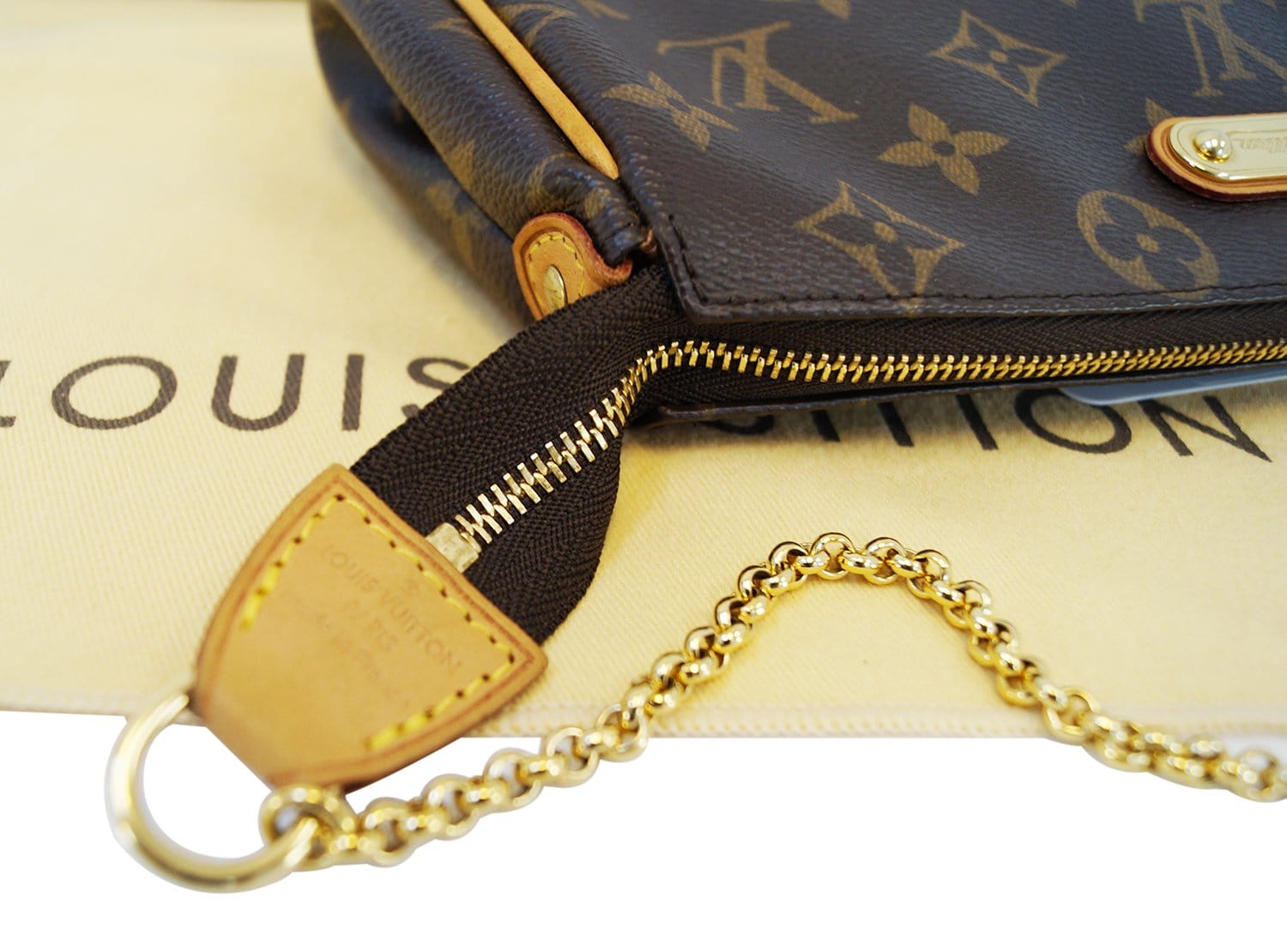 LOUIS VUITTON Monogram Pochette Eva Clutch Shoulder Bag - 30% Off