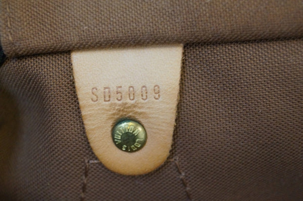 LOUIS VUITTON Monogram Canvas Speedy 30 Bag