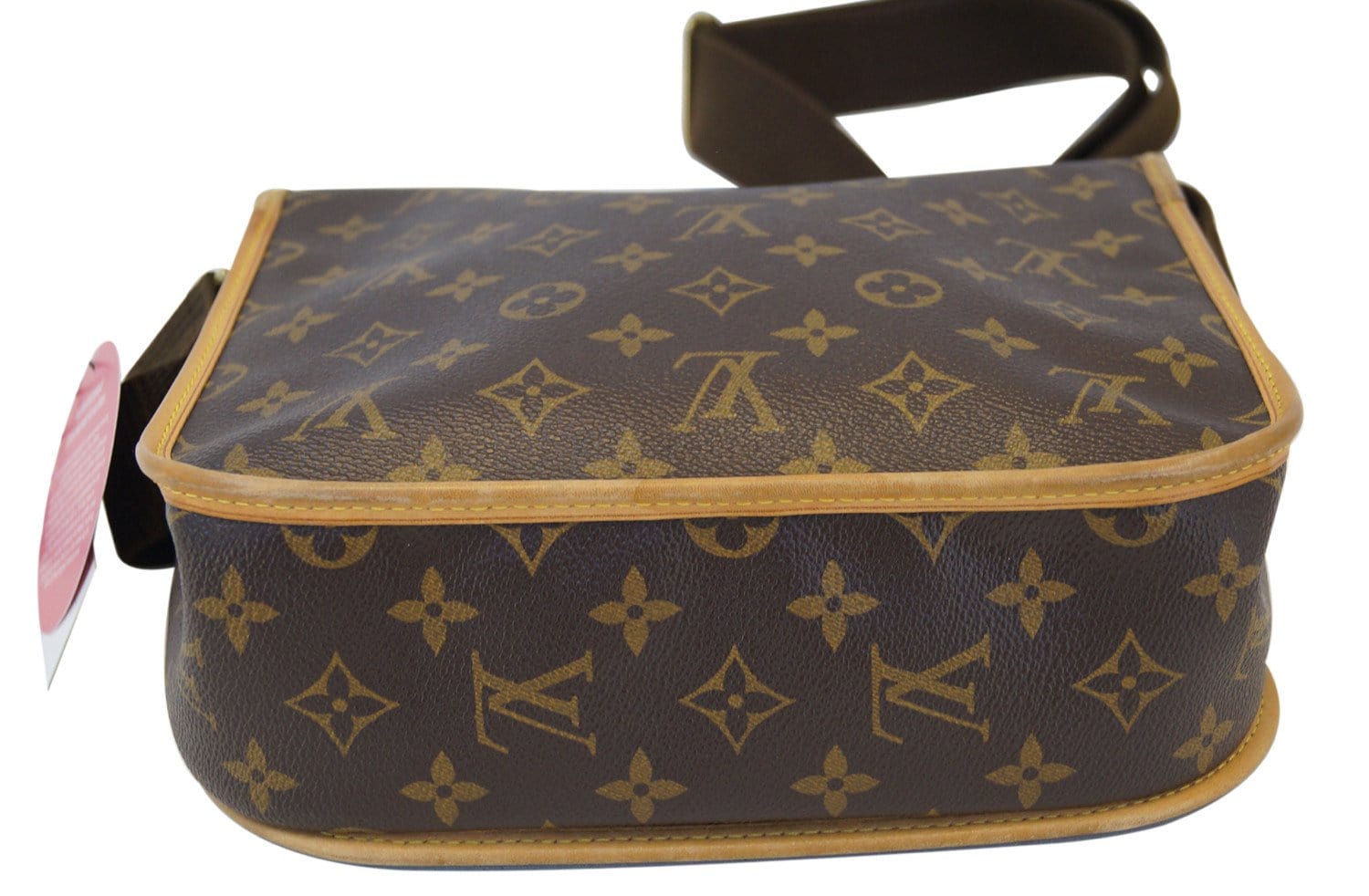 Louis Vuitton Bosphore Shoulder Bag in 2023  Canvas crossbody bag,  Crossbody bag, Bag accessories