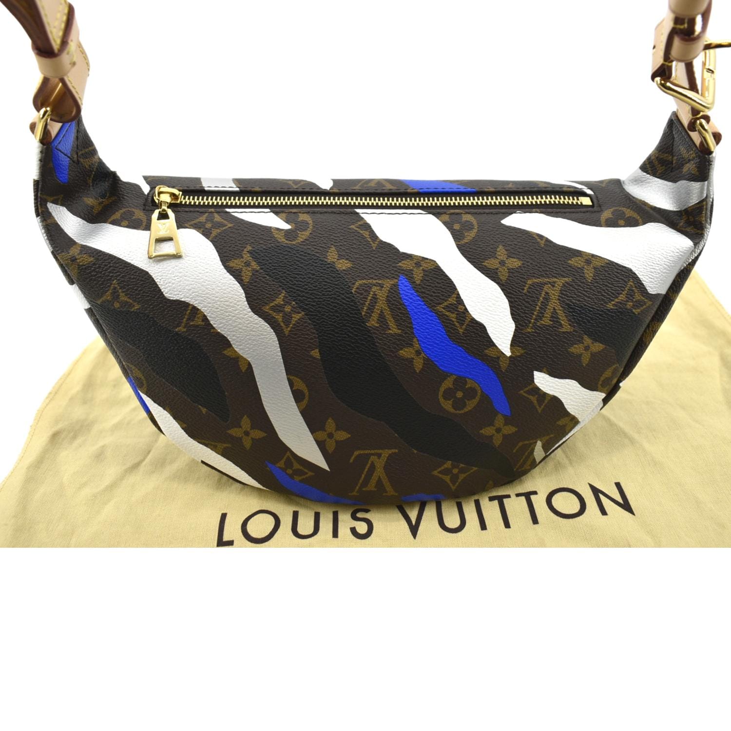 Louis Vuitton Lv X League Of Legends Bumbag in Blue