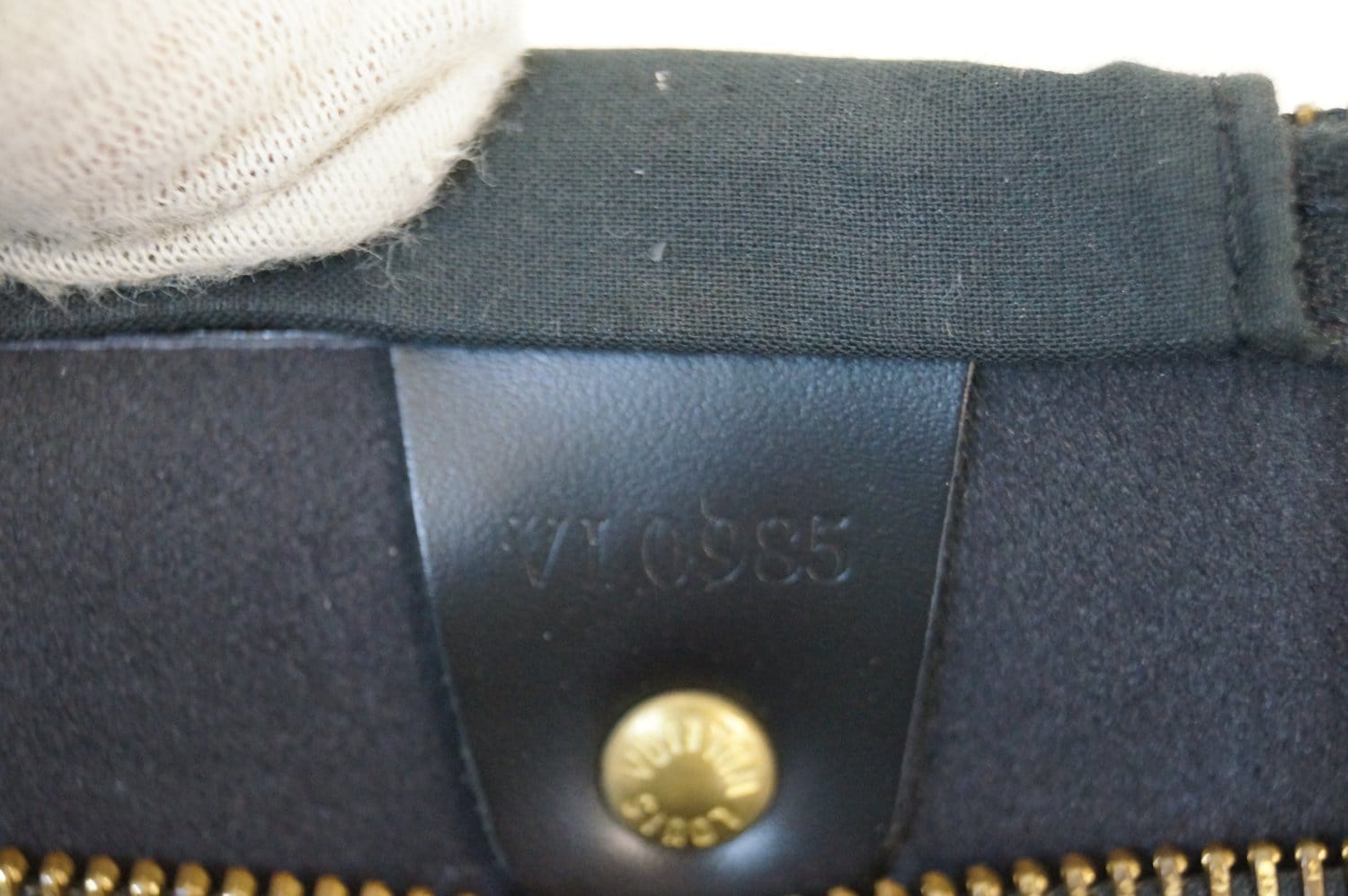Louis Vuitton Epi Speedy 35 Black – Timeless Vintage Company