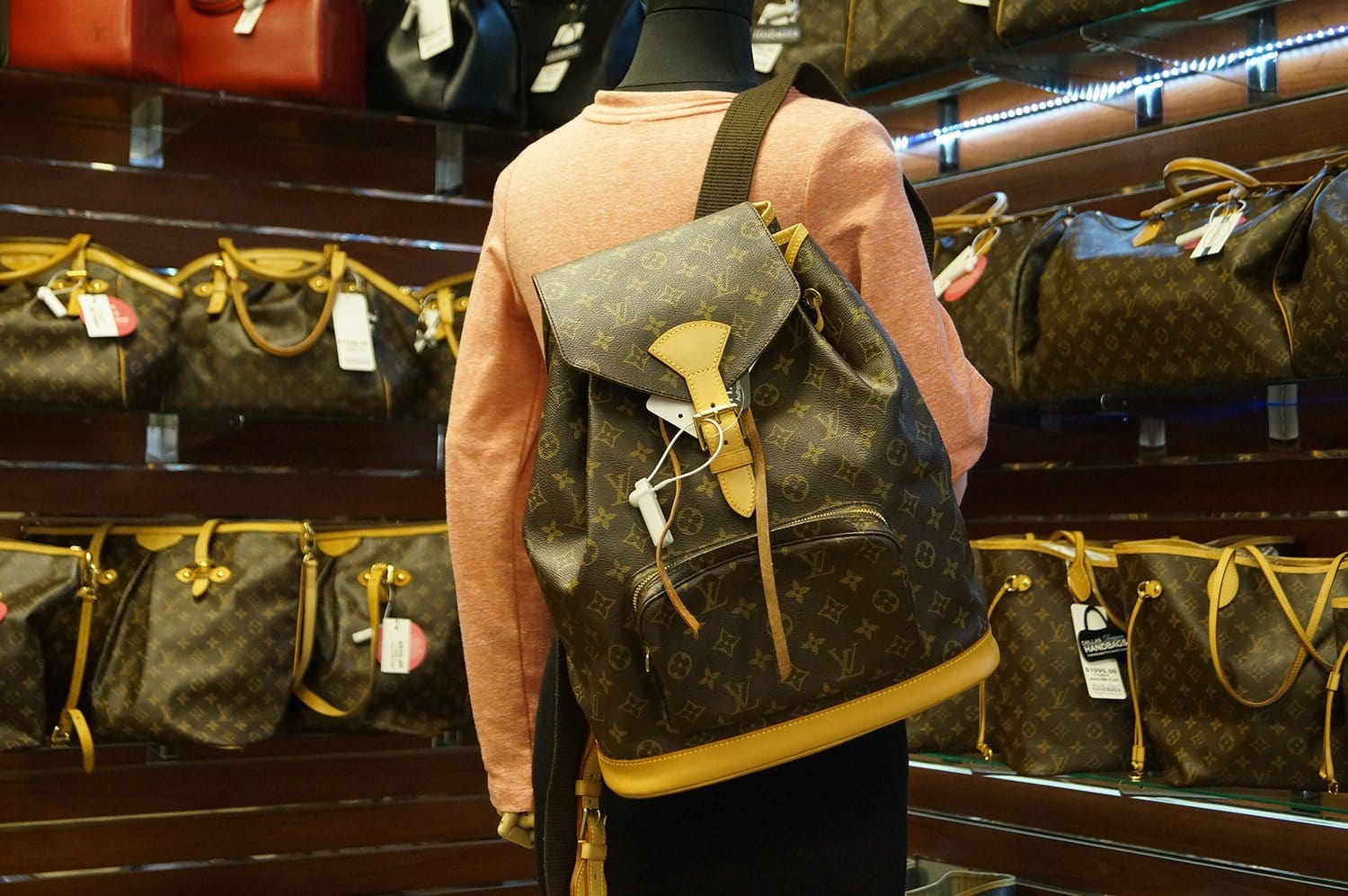 louis vuitton backpack size