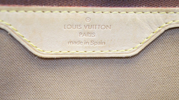 LOUIS VUITTON Monogram Canvas Batignolles Horizontal Shoulder Tote Bag 