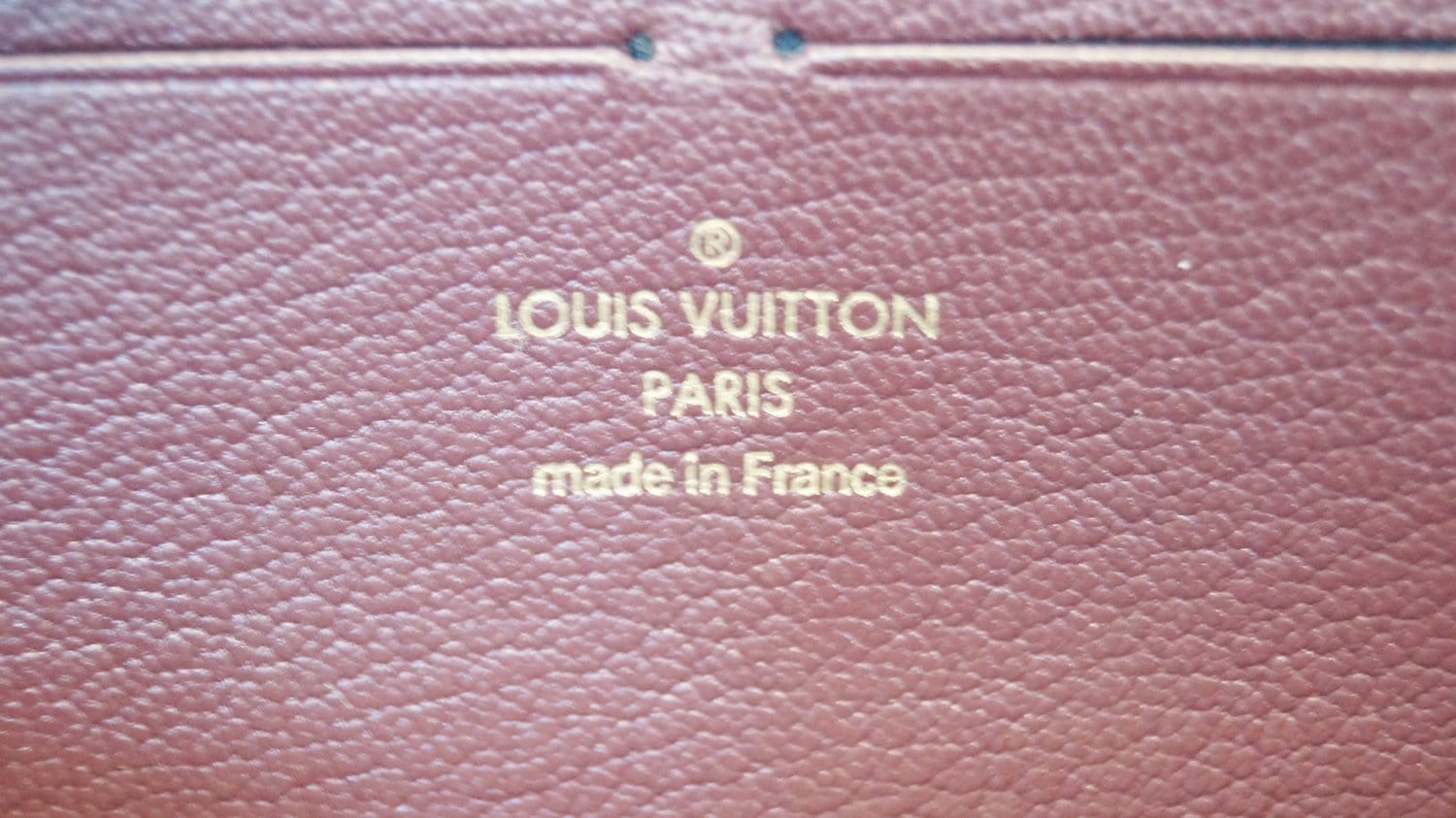 Louis Vuitton Zippy Wallet Ostrich Long Green 2198983