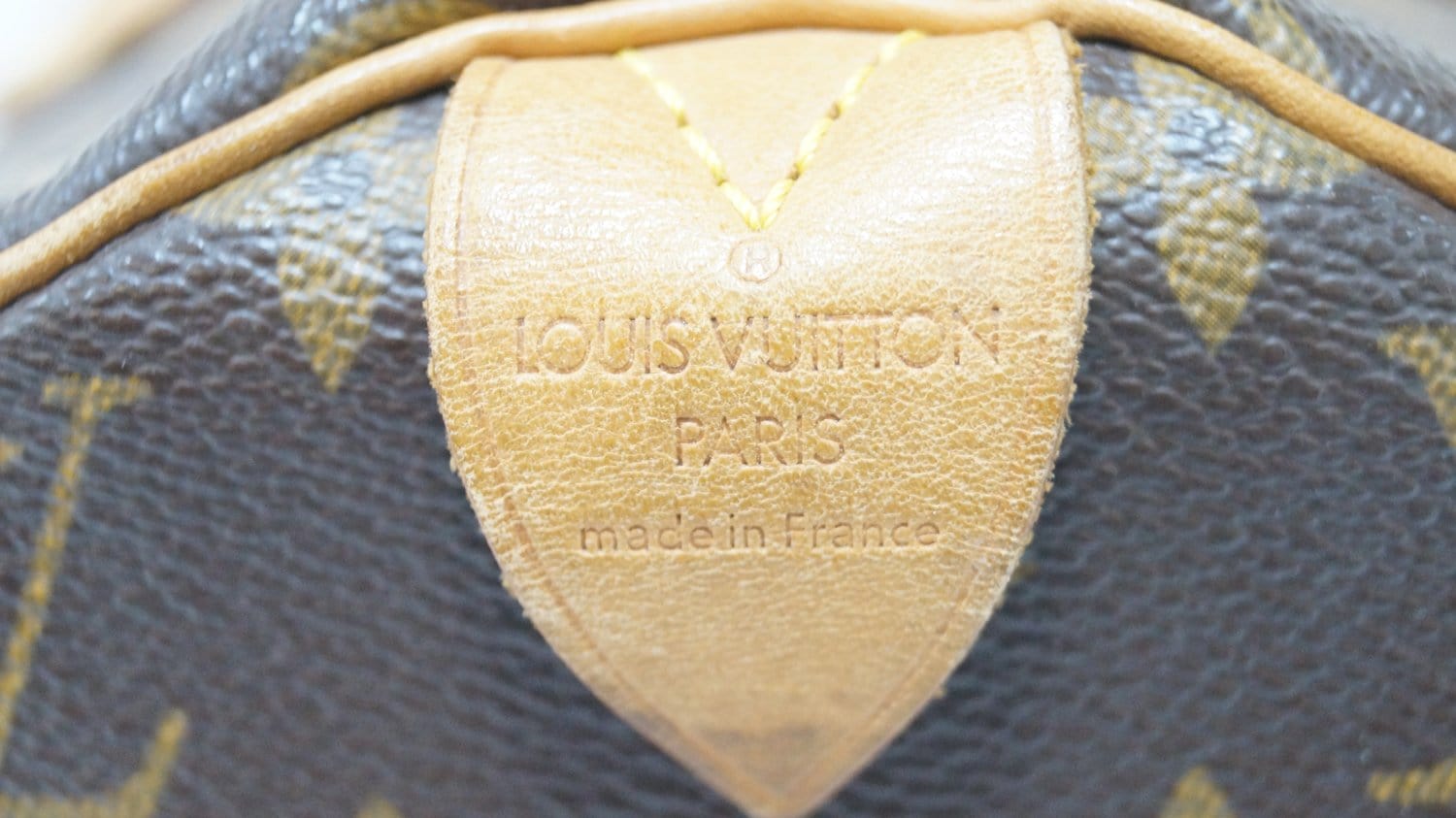 Speedy cloth satchel Louis Vuitton White in Cloth - 19091611