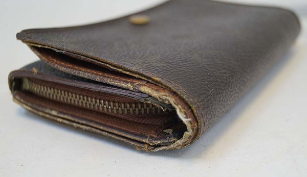 Louis Vuitton Monogram Porte Monnaie Wallet corner view