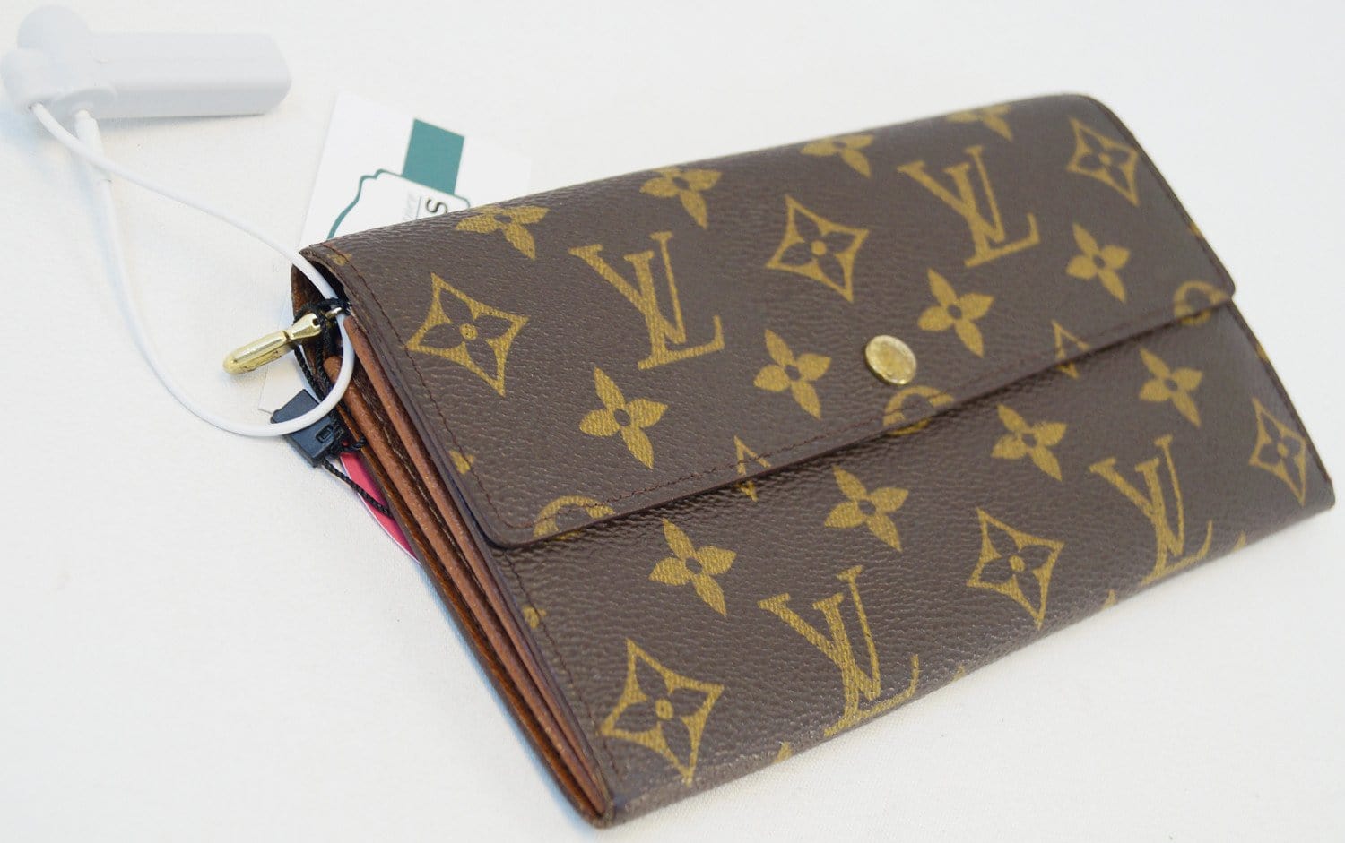 Louis Vuitton Compact Monogram Porte Papier Bifold Wallet – The Closet New  York