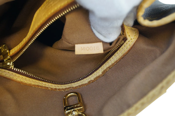 LOUIS VUITTON Monogram Batignolles Vertical Shoulder Bag