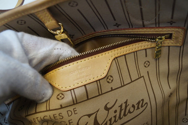 LOUIS VUITTON Vuitton Monogram Neverfull GM Shoulder Bag