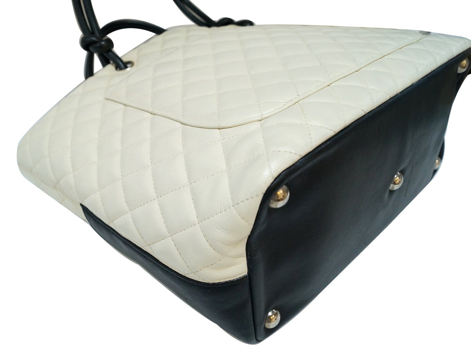 CHANEL White Quilted Leather Ligne Cambon Tote Bag