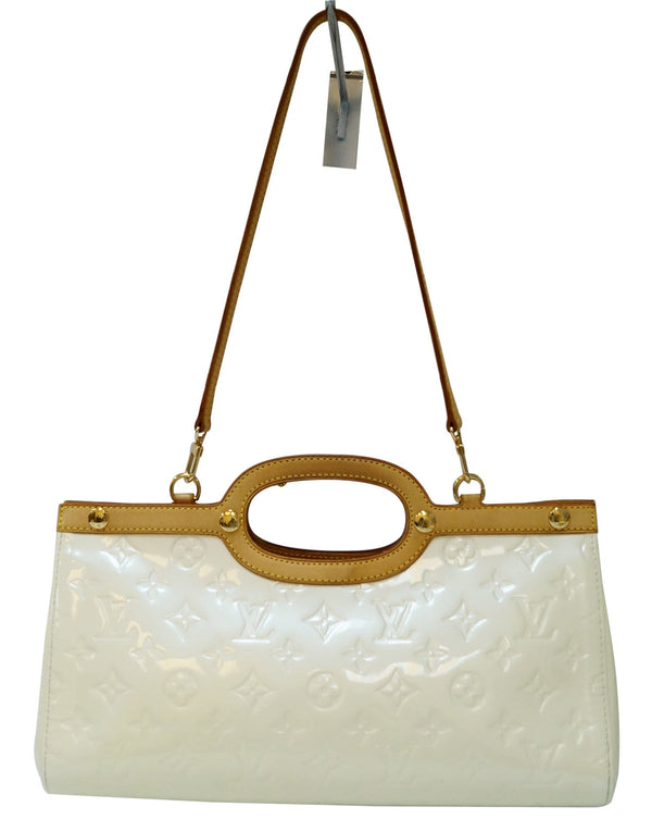 LOUIS VUITTON Cream Vernis Leather Roxbury Drive Shoulder Bag