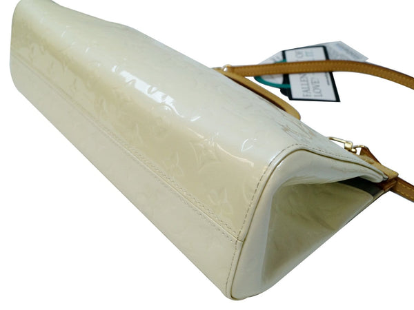 LOUIS VUITTON Cream Vernis Leather Roxbury Drive Shoulder Bag