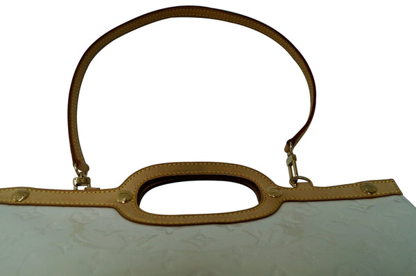 LOUIS VUITTON Cream Vernis Leather Roxbury Drive Shoulder Bag